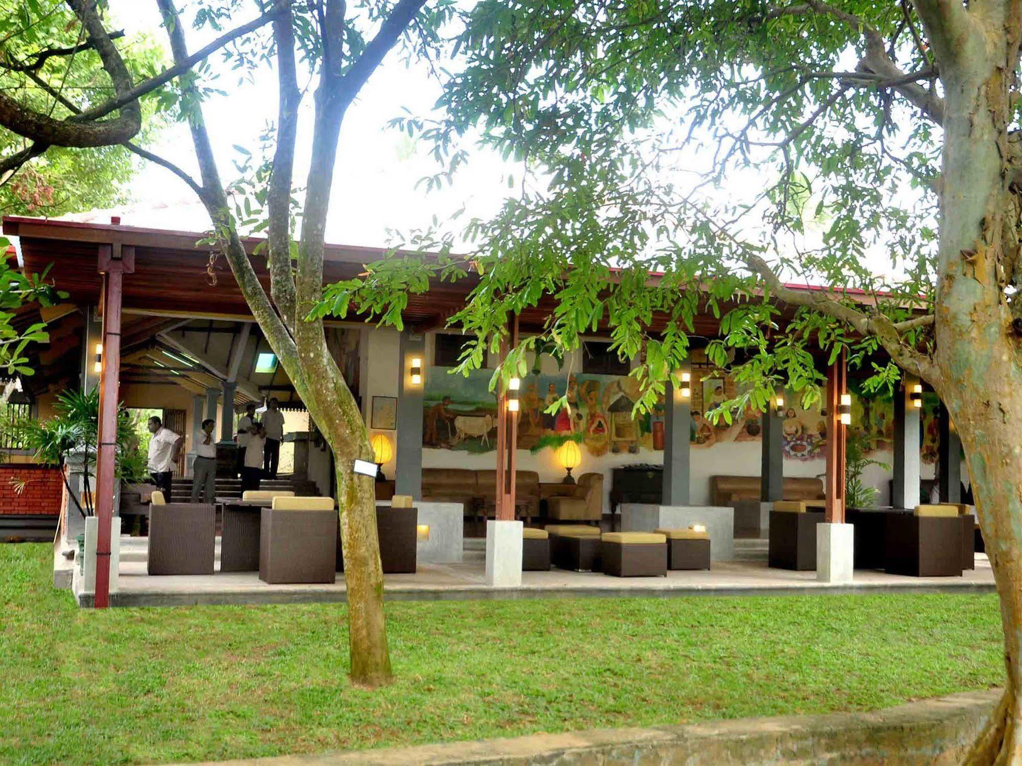 Siddhalepa Ayurveda Resort - All Meals, Ayurveda Treatment And Yoga Wadduwa Exterior photo